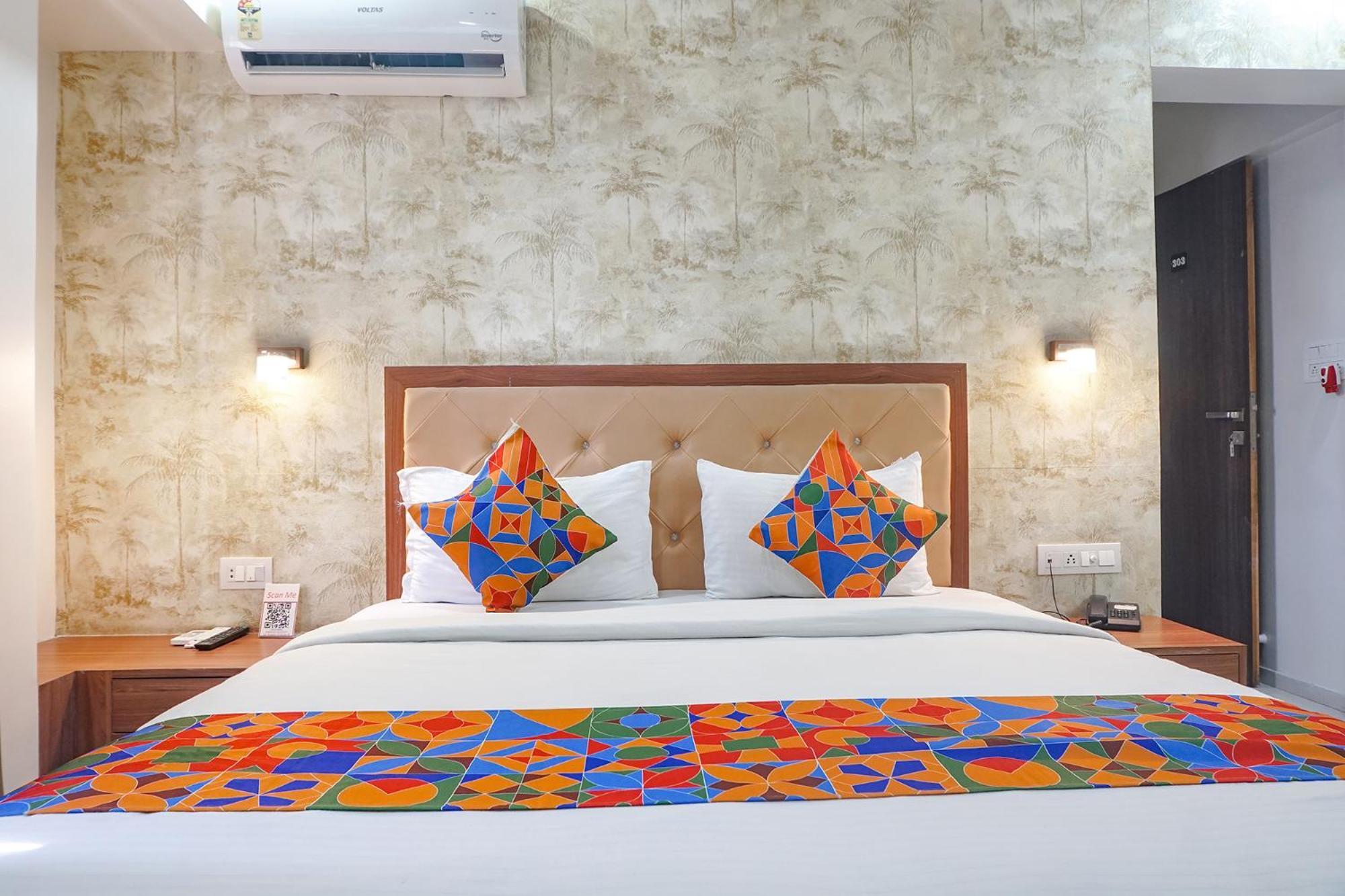 Fabhotel Emersion Residency - High Street Near Laxman Nagar, Baner Пуна Экстерьер фото