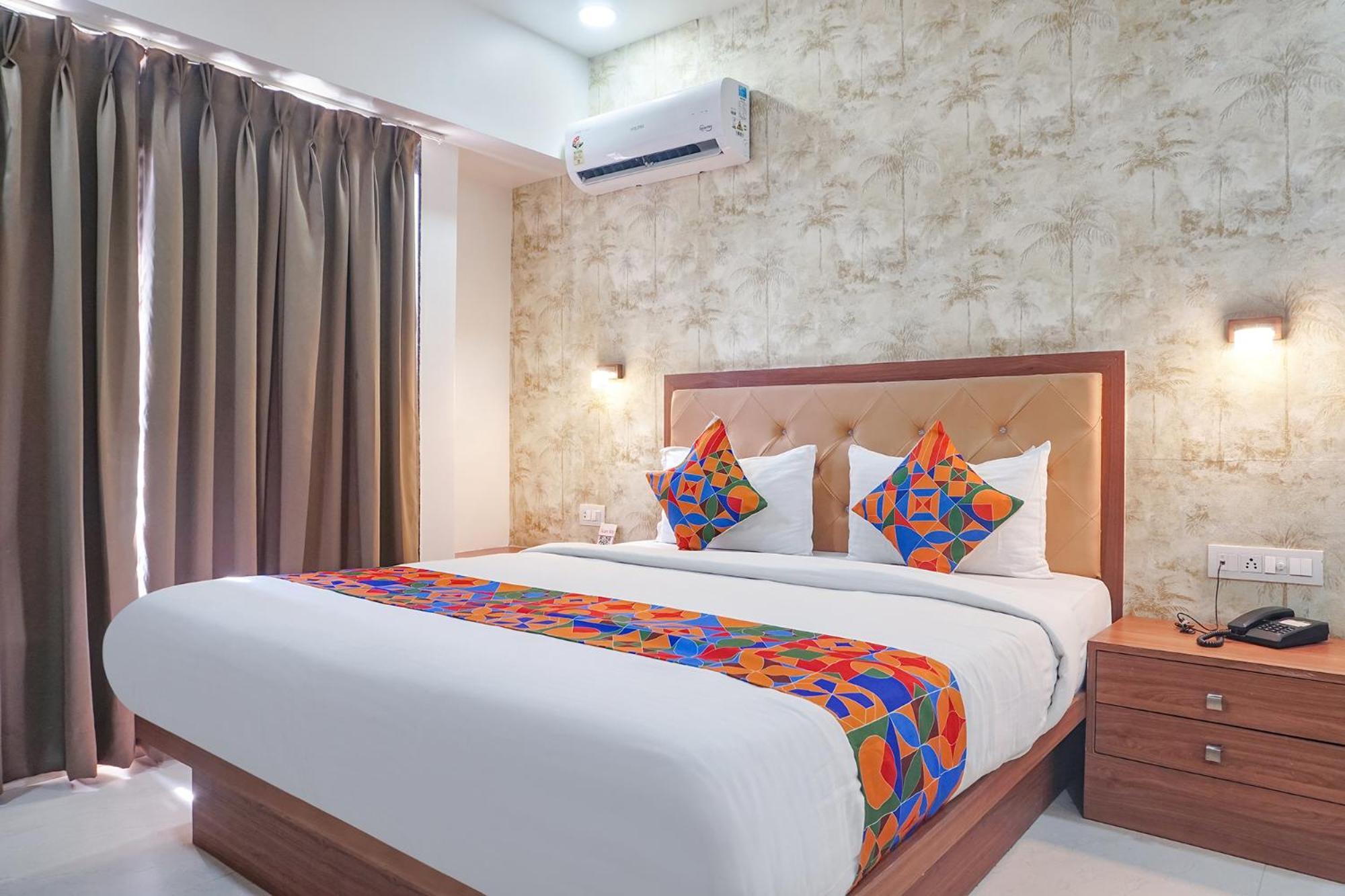Fabhotel Emersion Residency - High Street Near Laxman Nagar, Baner Пуна Экстерьер фото