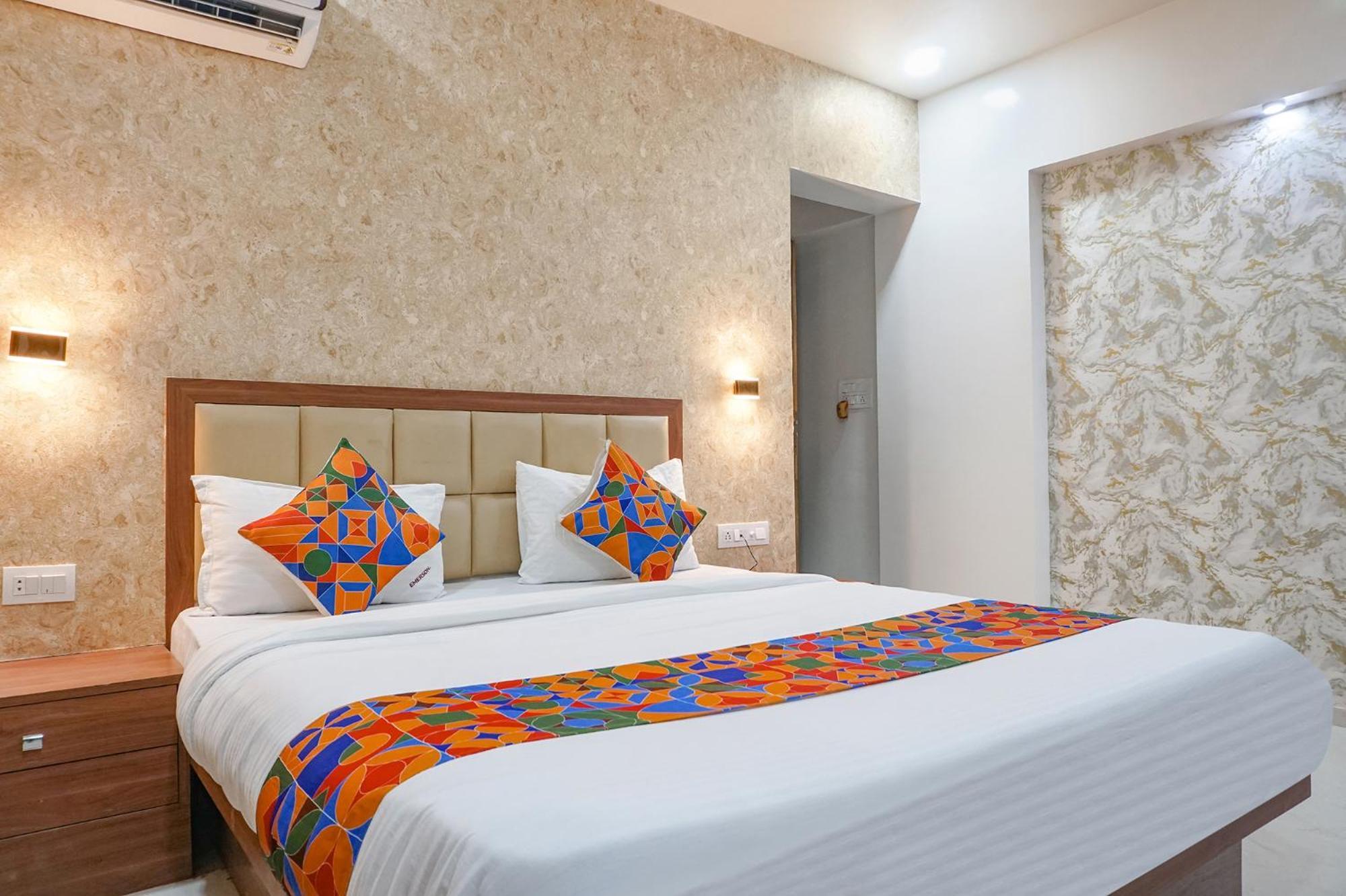 Fabhotel Emersion Residency - High Street Near Laxman Nagar, Baner Пуна Экстерьер фото