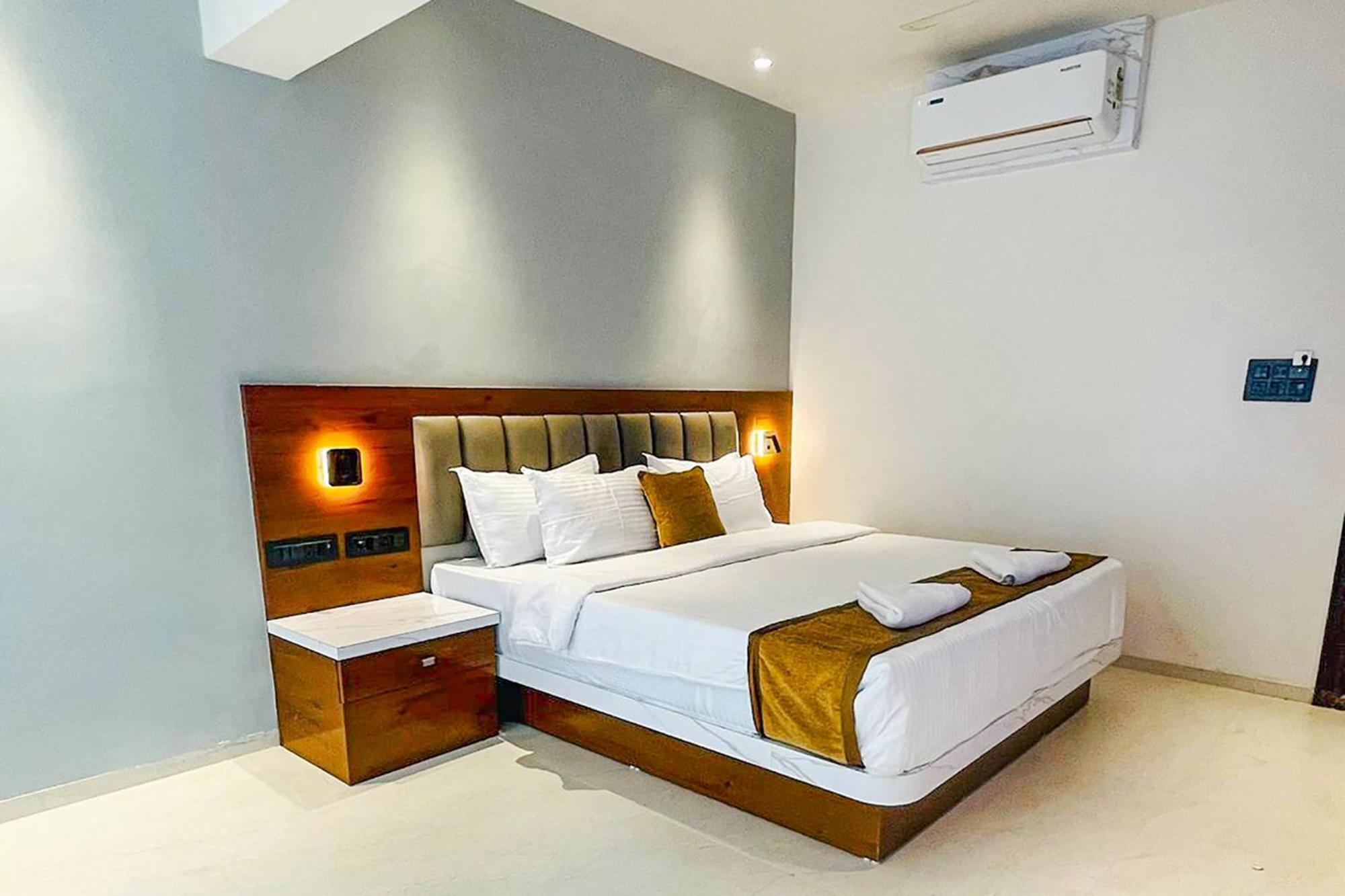 Fabhotel Emersion Residency - High Street Near Laxman Nagar, Baner Пуна Экстерьер фото